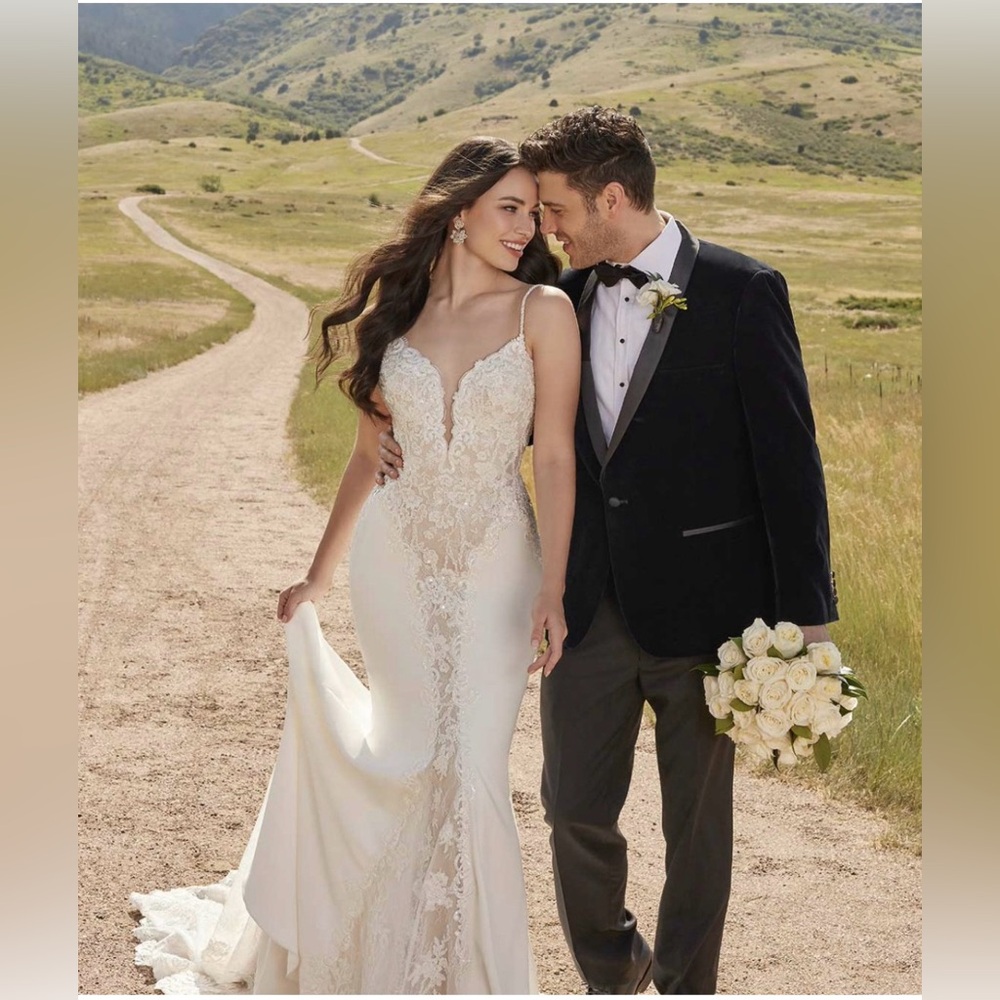 NEW NWT Martina Liana wedding dress style 1004, ivory, lace